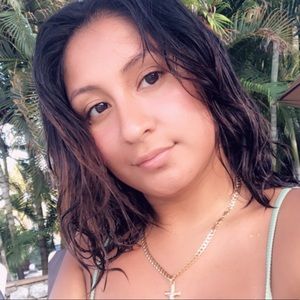 Meet your Posher, Ivette